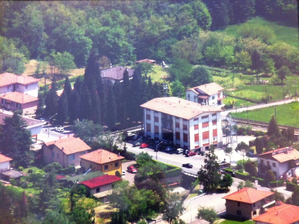 Albergo Cristallo Cittiglio Екстер'єр фото