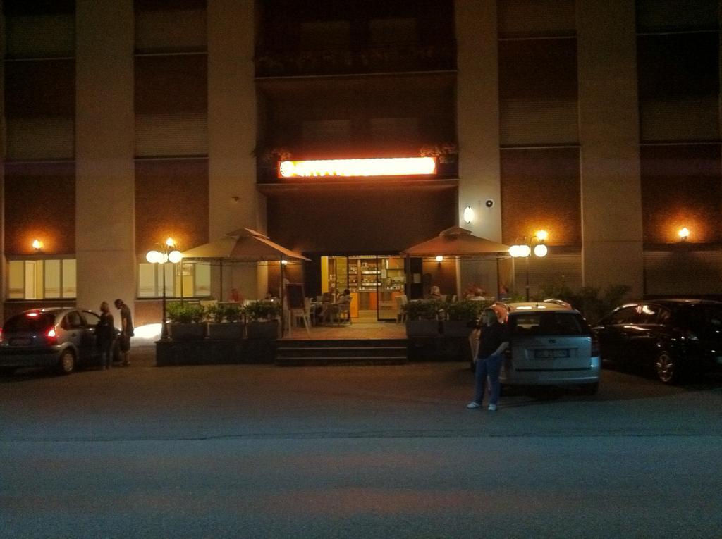 Albergo Cristallo Cittiglio Екстер'єр фото